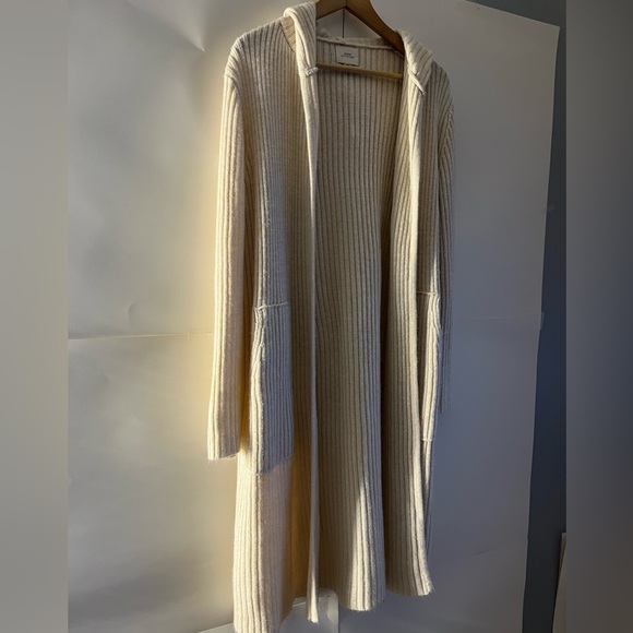 Women’s long midi length cream hooded sweater - Picture 5 of 6